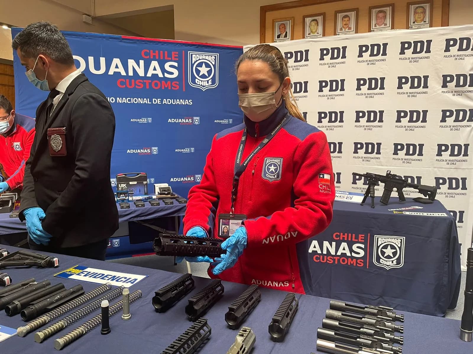 Análisis de inteligencia de Aduanas permite encontrar nueva ruta para ingreso de partes de armas...