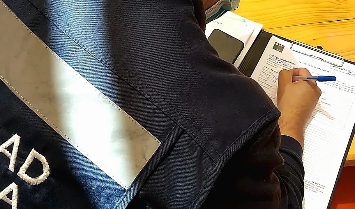 Seremi de Salud prohibió funcionamiento de empresa de hormigón en Antofagasta.