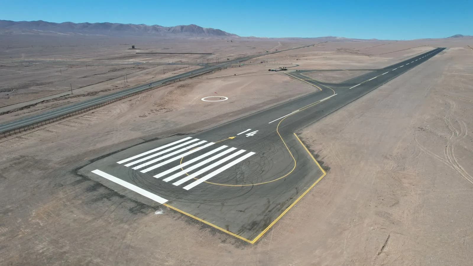 MOP inicia obras para mejorar condiciones del Aeródromo Barriles de Tocopilla.