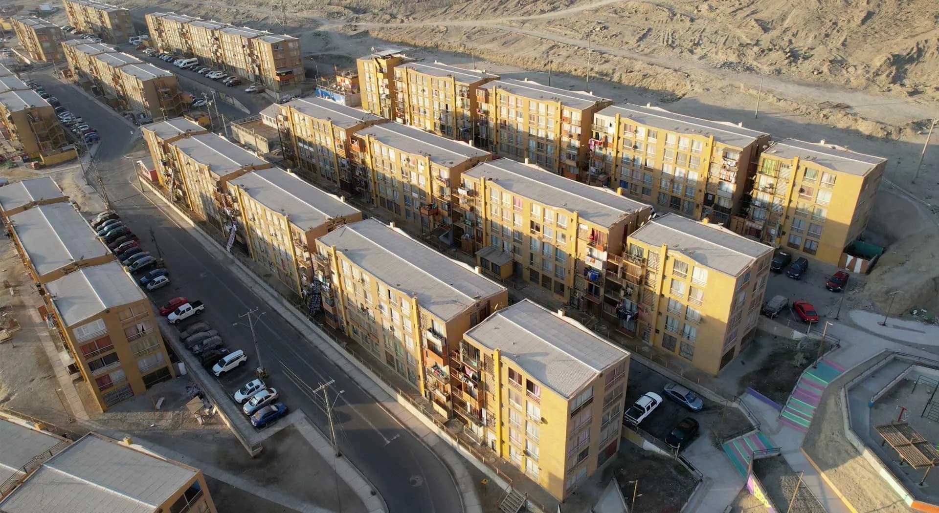 Minvu compromete soluciones a familias afectadas de Alto Covadonga e inicia trabajo para análisis...