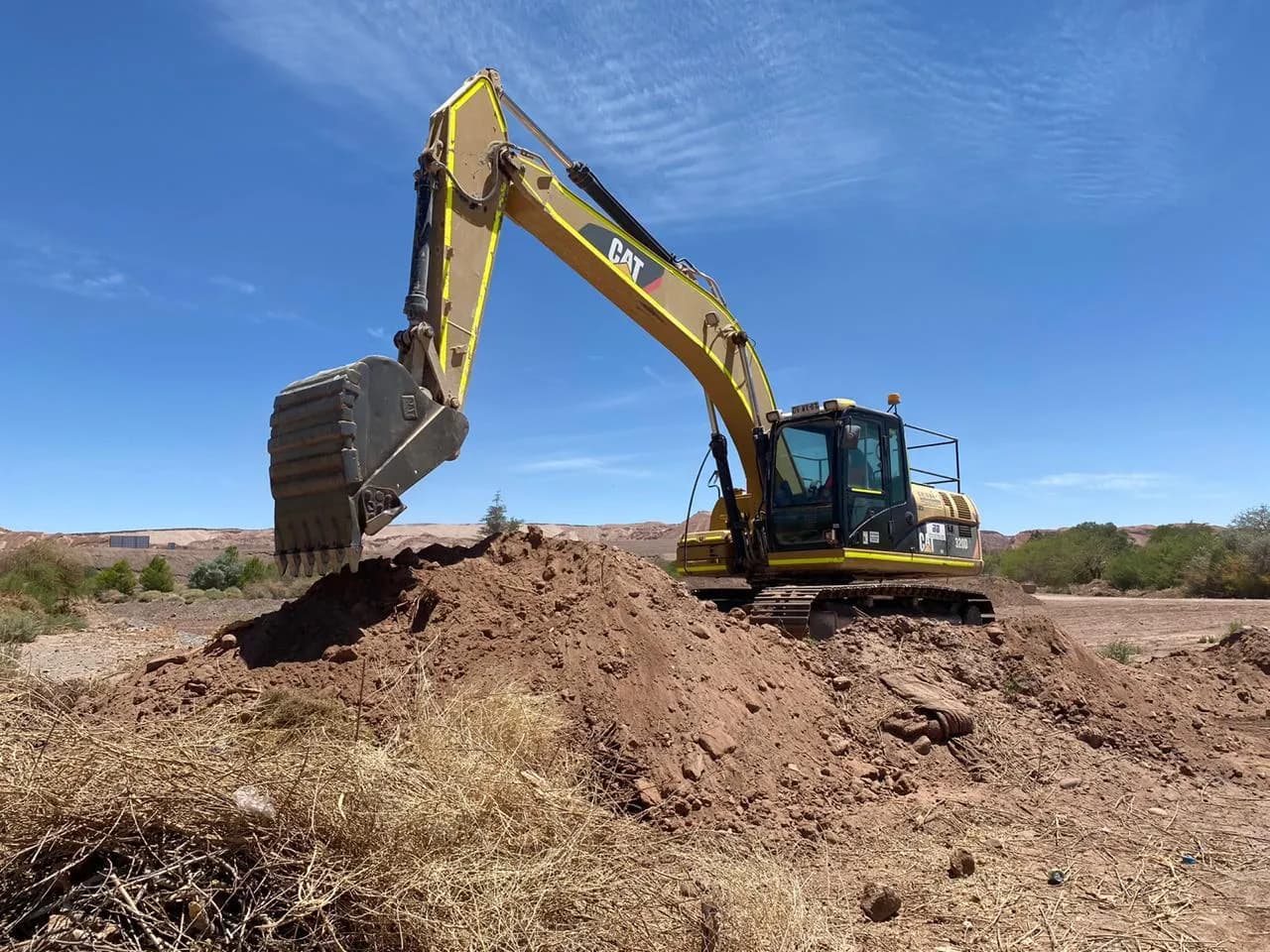 MOP inició obras de limpieza en cauce de río San Pedro.