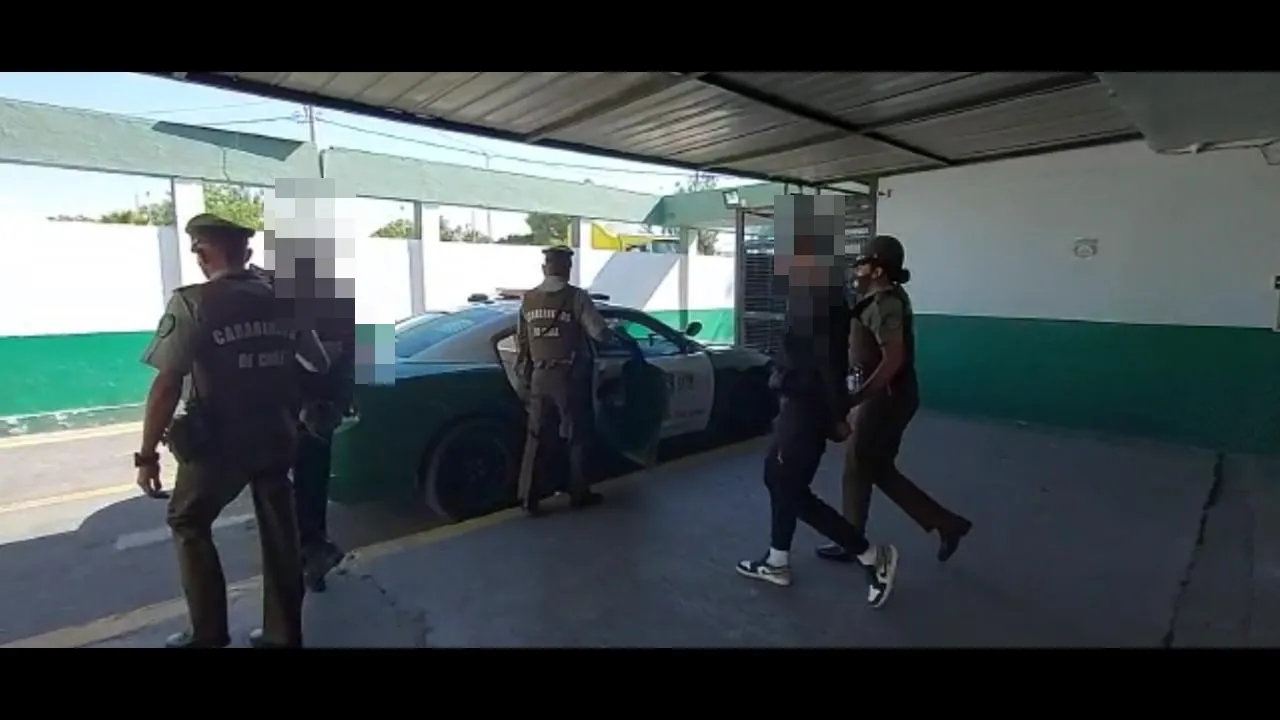 Tres detenidos por robo de especies y robo frustrado.