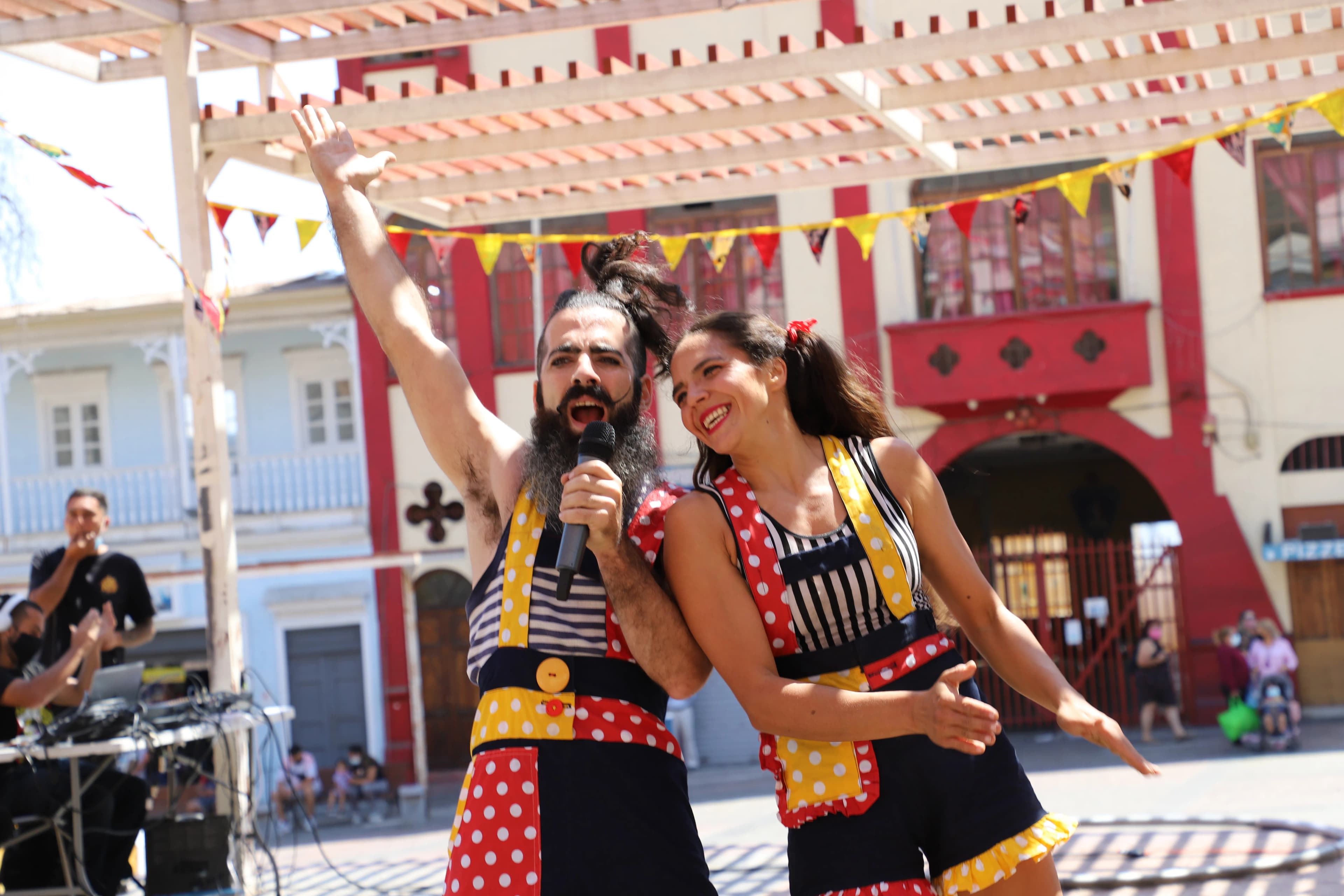 FITZA y Municipalidad acercan el teatro a tocopillanos.