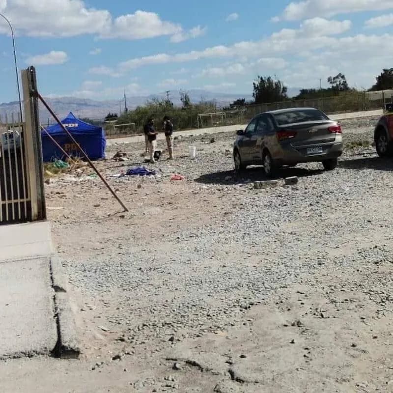 Fiscalía de Calama consigue ante Tribunal ampliación detención de 2 carabineros por su presunta r...