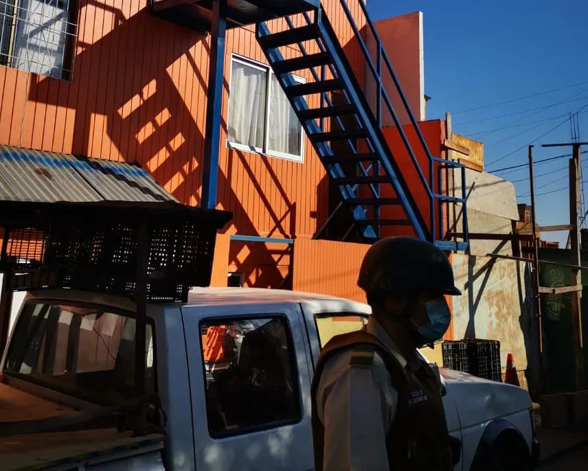 Carabineros sorprende “carrete mañanero”: hay 13 detenidos” en la ciudad de Antofagasta.