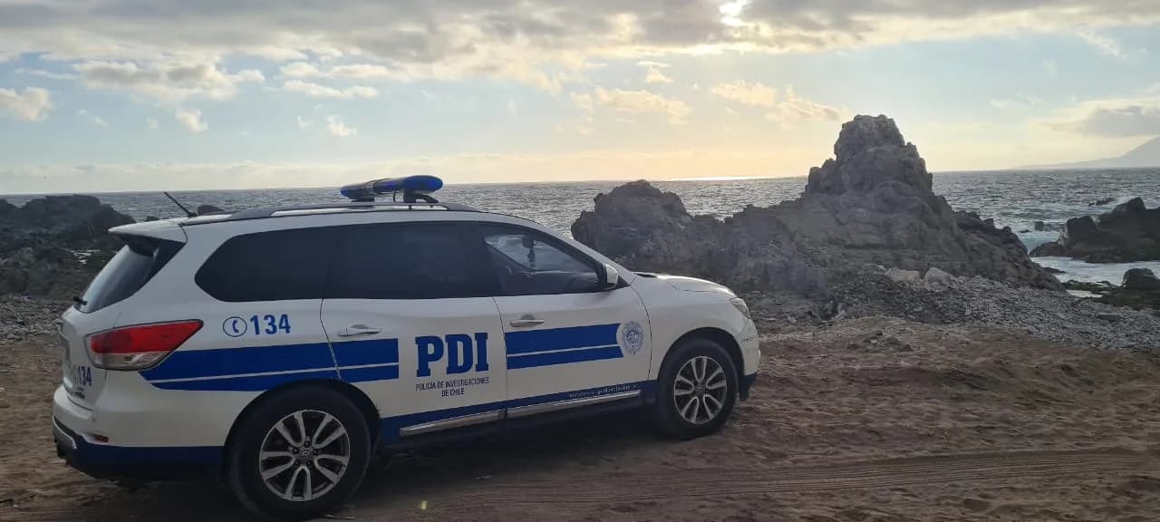 PDI investiga hallazgo de un cuerpo en el sector de Costa Laguna de Antofagasta, presuntamente de...