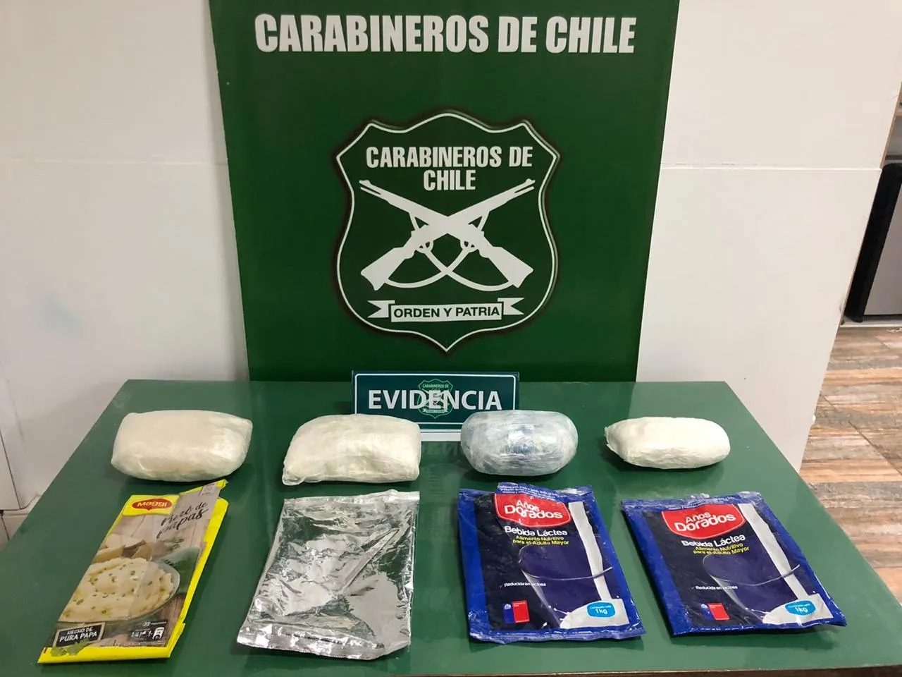 Usan envases de alimentos para adultos mayores como fachada para el tráfico de drogas