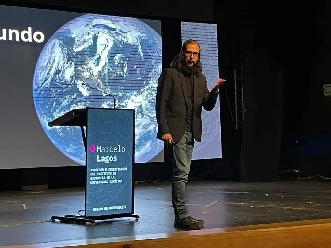 Hoy en la mañana se realizó la primera parte del Congreso Futuro en Tocopilla y estamos felices d...