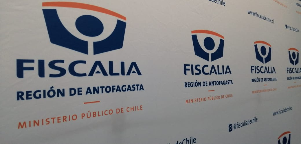 Fiscalía Antofagasta logra que Tribunal de Garantía dejé en prisión preventiva a imputado por falsificación más de 500 permisos colectivos.