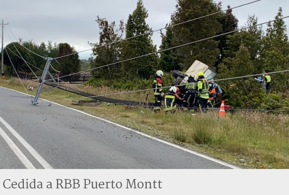 Fuerte crítica de Bomberos por hostilidad de conductores tras detener tránsito al realizar rescate en Puerto Montt.