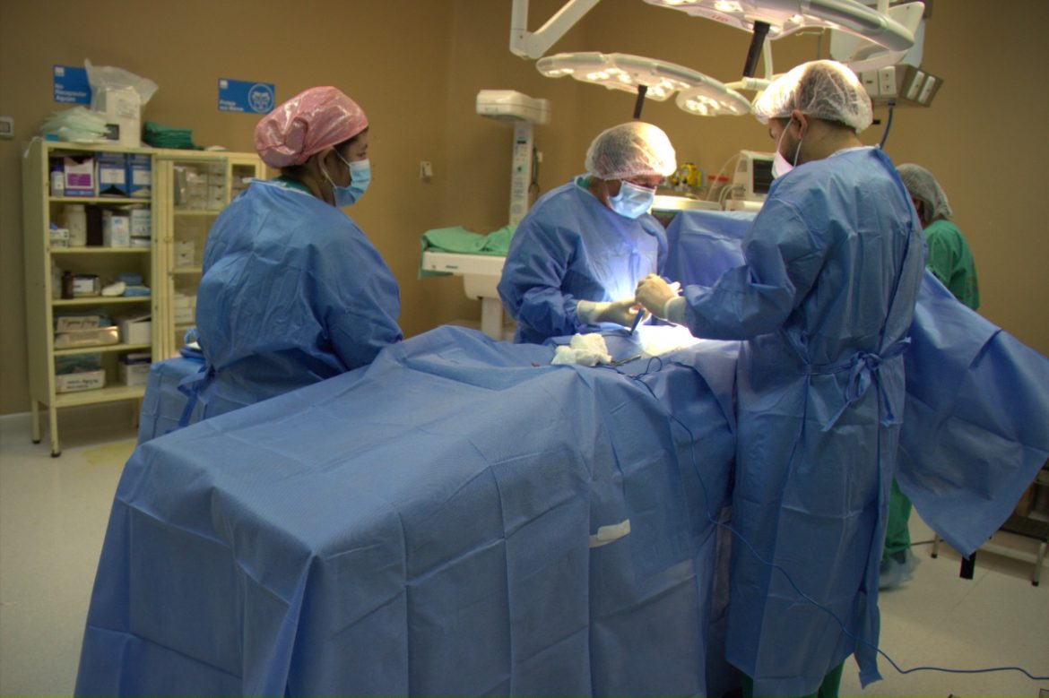 Operativo sembrando salud UA y Médicos del Hospital Regional de Antofagasta bajan lista de espera en el Hospital Marcos Macuada de Tocopilla.