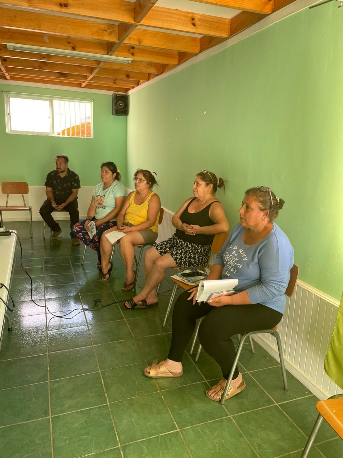 Vecinos/as de Tocopilla participaron en el diseño del proyecto de mejoramiento de la esquina de Julieta Campusano con Teniente Uribe.