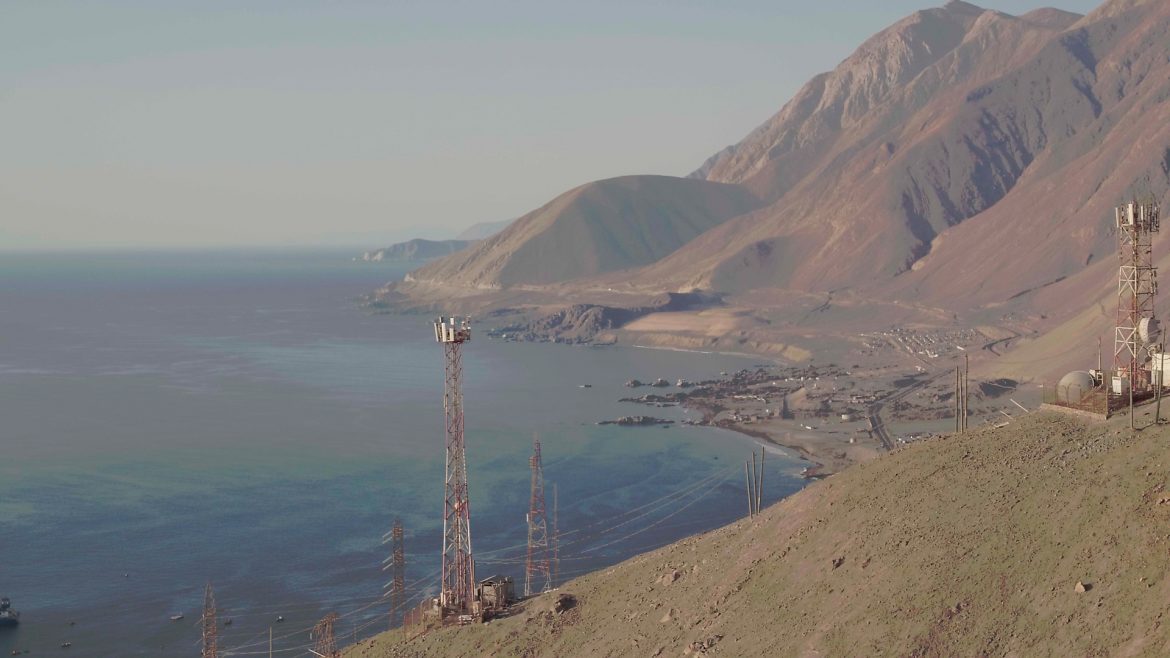 WOM inaugura la primera de las antenas que entregará conectividad en localidades aisladas de la Región de Antofagasta.