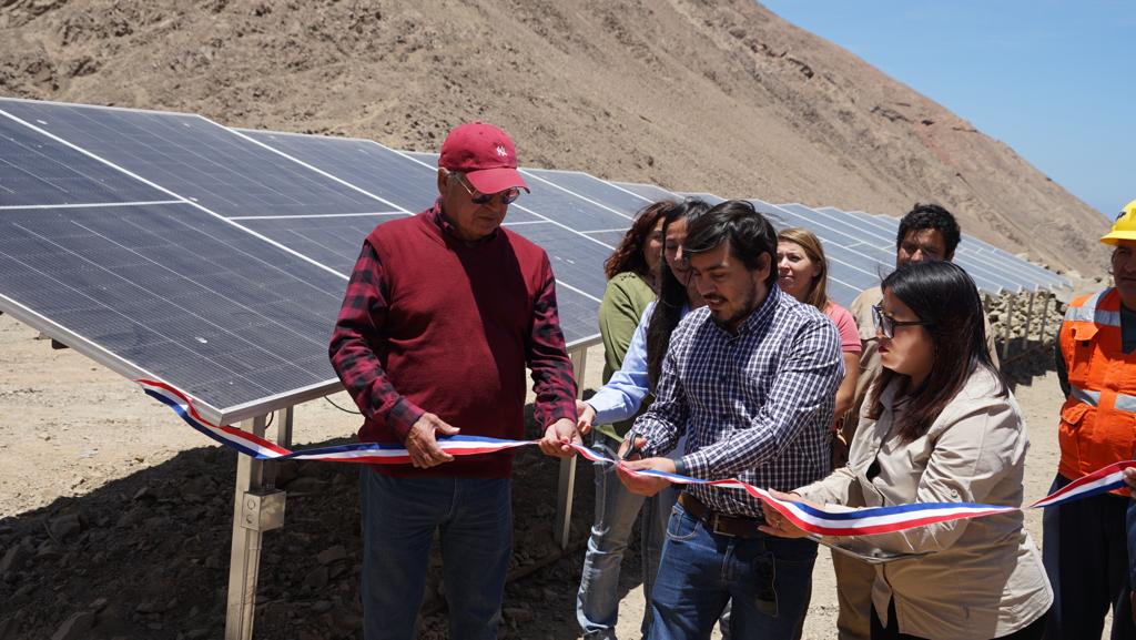 Pequeños mineros de Tocopilla reciben planta solar con proyecto de Minera El Abra.