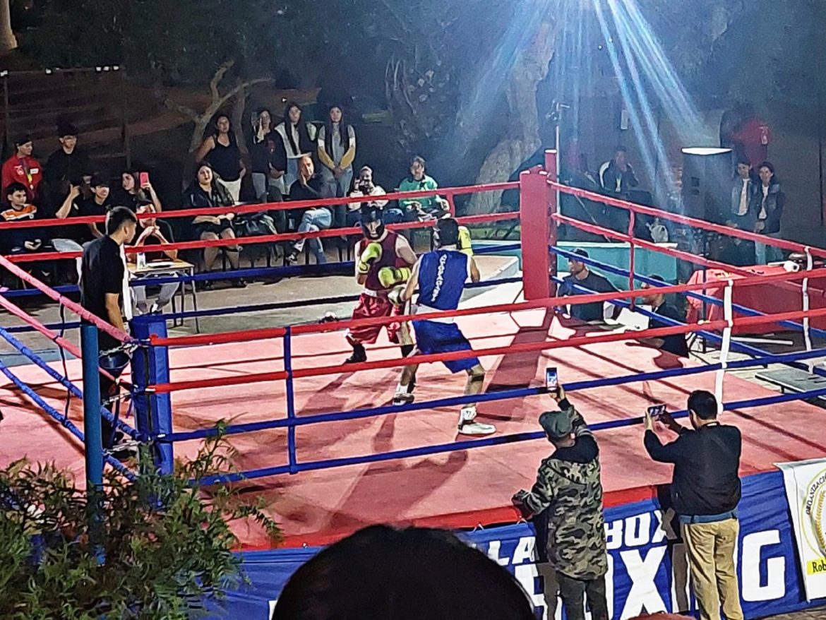 Épica noche de boxeo en Tocopilla
